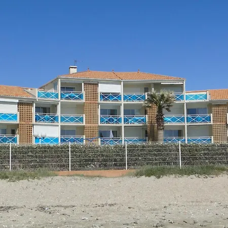 Azure Blue Stopover Semesterbostad